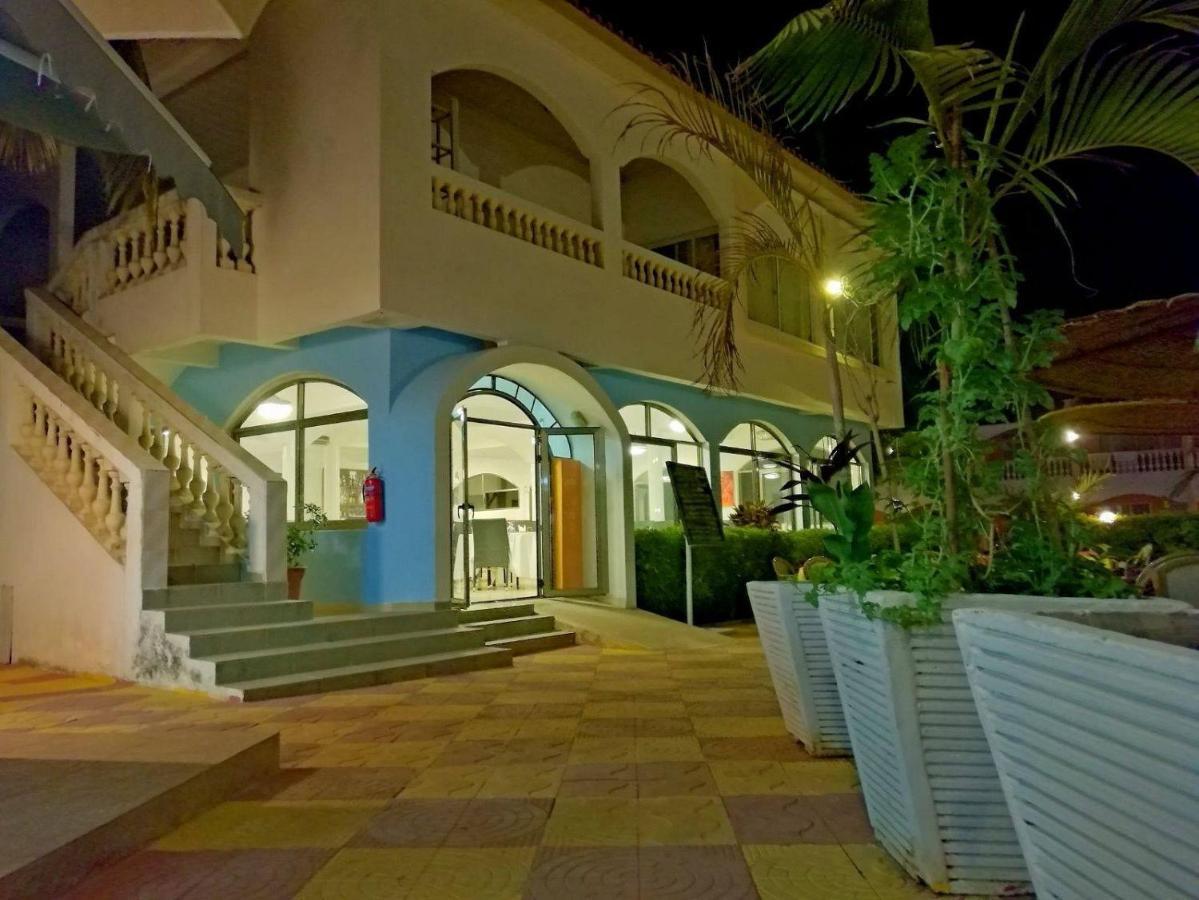 Cape Point Hotel Bakau المظهر الخارجي الصورة