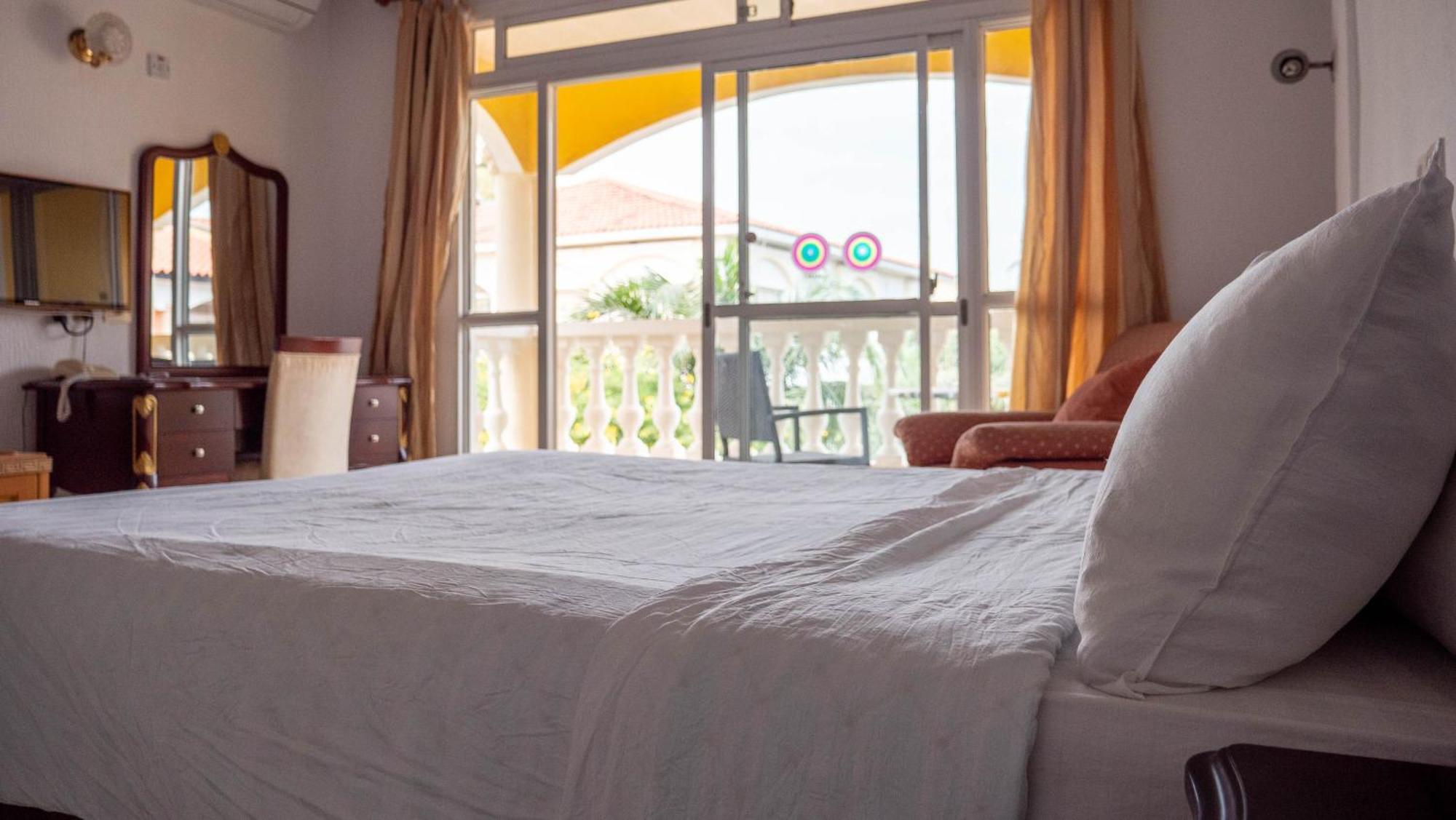Cape Point Hotel Bakau المظهر الخارجي الصورة